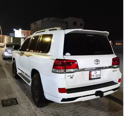 Использовал Toyota Land Cruiser Продается в Доха #5076 - 1  image 